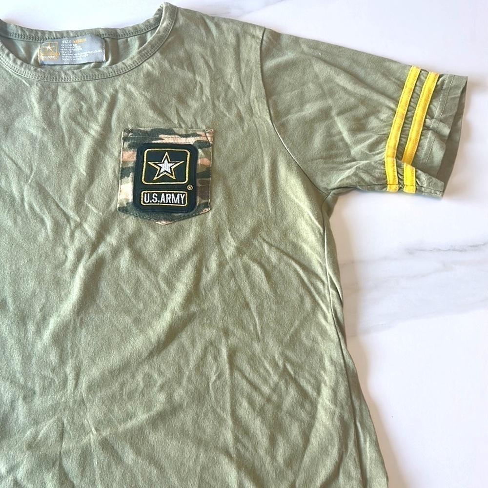 U. S. Army Short Sleeve T Shirt Camo Patch Stripe‎